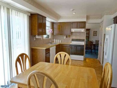 1654 Bishopwood Blvd E, Harleysville, PA 19438 - photo 5