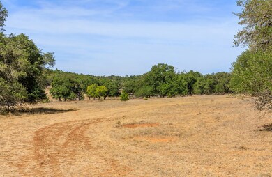 5028 Center Point Rd, Fredericksburg, TX 78624 - photo 7