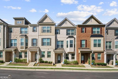 594 Amarante Cir, Lawrenceville, GA 30046 - photo 2