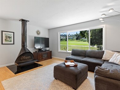 7525 Jerez Ct unit B, Carlsbad, CA 92009 - photo 2