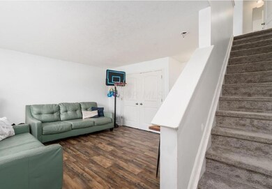 S_-_353_Laurel_Creek_St_-_007 2