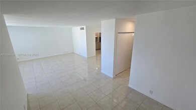 Mirador 1000 unit 1204, Miami Beach, FL 33139 - photo 4
