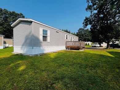 545 Elm St unit 15, Milford, NH 03055 - photo 2