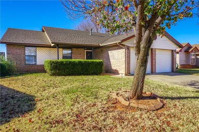 1300 Silver Maple Ln, Noble, OK 73068 - photo 2