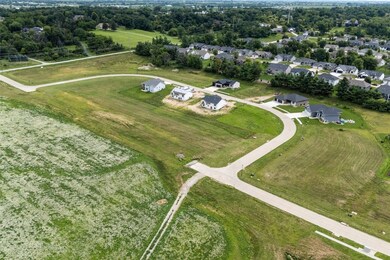 3678 Mclain Way, Hiawatha, IA 52233 - photo 4