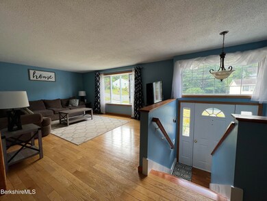 22 Scalise Dr, Pittsfield, MA 01201 - photo 6