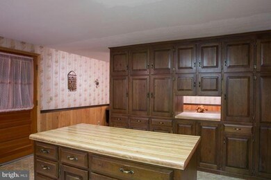 671 Arnold Rd, Petersburg, WV 26847 - photo 3