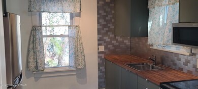 618 King St, Stroudsburg, PA 18360 - photo 5