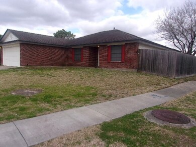 11143 Bradford Way Dr, Houston, TX 77075 - photo 2