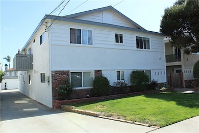 2212 Clark Ln, Redondo Beach, CA 90278 - photo 3