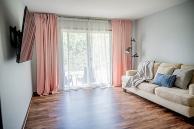 W158N11175 Legend Ave unit 2, Germantown, WI 53022 - photo 7