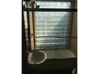 Full Bath.