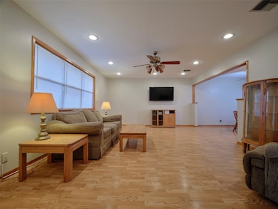 8434 Brinkmeyer Rd, Needville, TX 77461 - photo 6