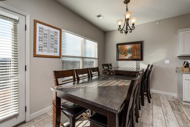 Kitchen/Dining