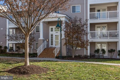 4081 S Four Mile Run Dr unit 102, Arlington, VA 22204 - photo 2
