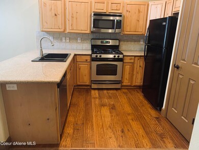 8Kitchen2