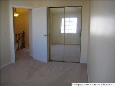 41 Country Dr N unit A, Staten Island, NY 10314 - photo 7