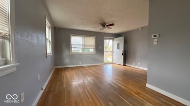 141 N 6th Ave, Beech Grove, IN 46107 - photo 4