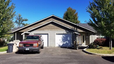 435 Marion Ln, Grants Pass, OR 97527 - photo 2