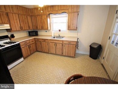 520 Perry St, Ridley Park, PA 19078 - photo 4