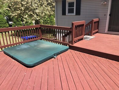 40 Larchmont Ave, Taunton, MA 02780 - photo 7