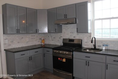 1122 Luzerne St unit A, Scranton, PA 18504 - photo 5