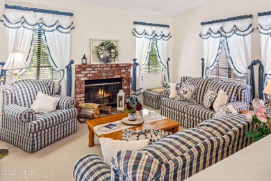 3 - FIREPLACE ROOM 1 resized