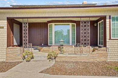 1301 N Douty St, Hanford, CA 93230 - photo 4