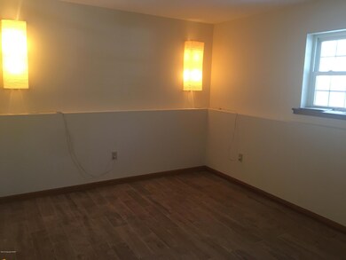 131 Laurel Ln, Effort, PA 18330 - photo 7