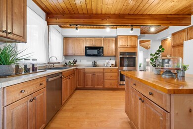 180 Elm St, Goffstown, NH 03045 - photo 4