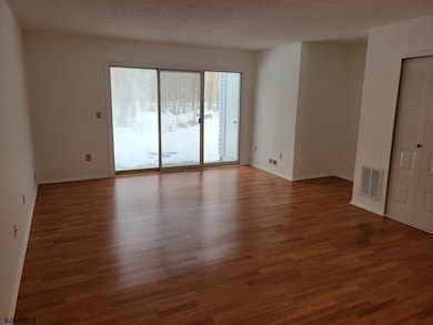 65 Shawnee Place unit 10E, Galloway, NJ 08205 - photo 6