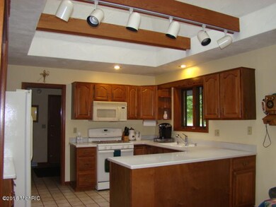 11957 6 1/2 Mile Rd, Battle Creek, MI 49014 - photo 4