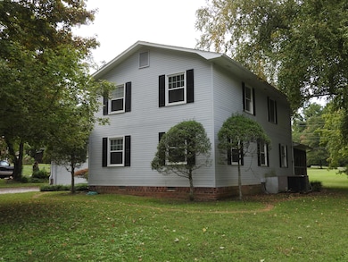 2107 Eugenia Ave NW, Cleveland, TN 37311 - photo 3