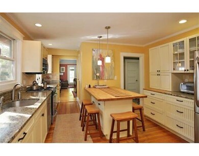 322 Walden St, Cambridge, MA 02138 - photo 3