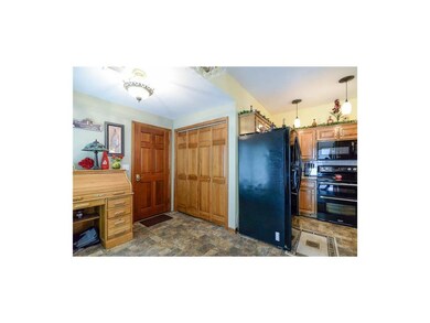 5810 Park Cir, Shawnee, KS 66216 - photo 5