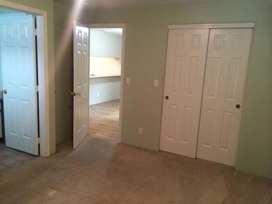 1082 Cherry St, Central Point, OR 97502 - photo 4