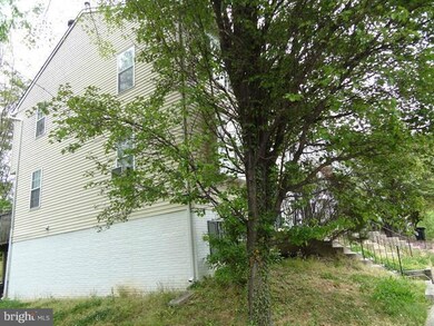 923 Newington Ct, Capitol Heights, MD 20743 - photo 5