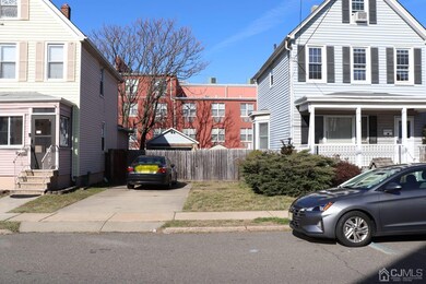 27 Atlantic St, Carteret, NJ 07008 - photo 2