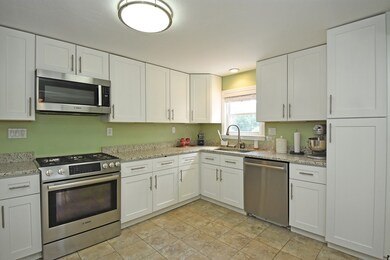 92 Kenberma Rd, Worcester, MA 01604 - photo 3