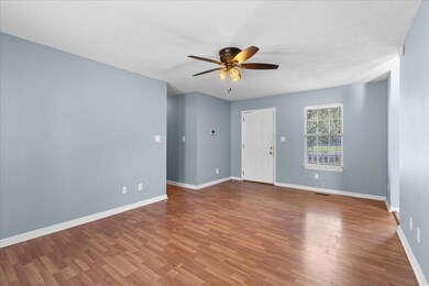 06-6925 Levi Rd-5