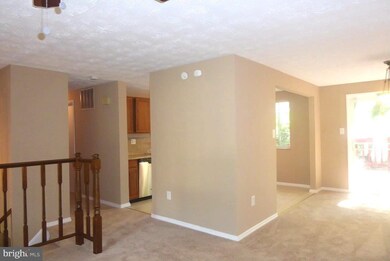 14001 Briarchip Ct, Laurel, MD 20708 - photo 4