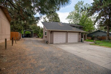 61182 Benham Rd, Bend, OR 97702 - photo 3