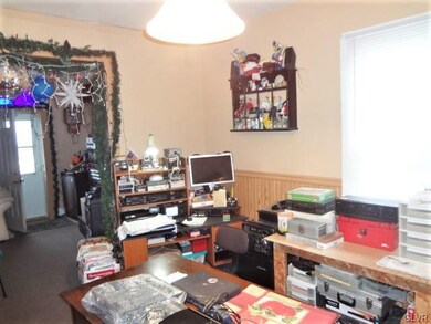 22 S Westbrook Ave, Pen Argyl, PA 18072 - photo 7