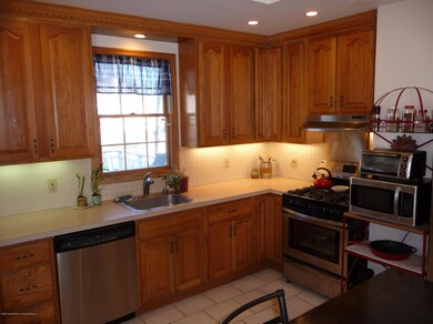 44 Perry Ave, Staten Island, NY 10314 - photo 3