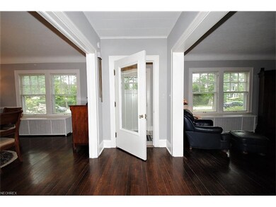 BEAUTIFUL GLASS FRONT DOOR OPENS FROM VESTIBULE TO