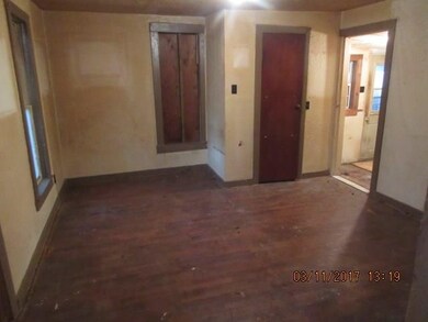 1524 S 4th St, Rogers, AR 72756 - photo 4