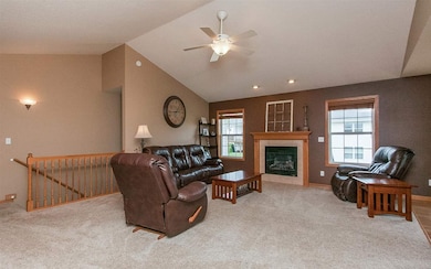 2130 Catherine Ct, Marion, IA 52302 - photo 3