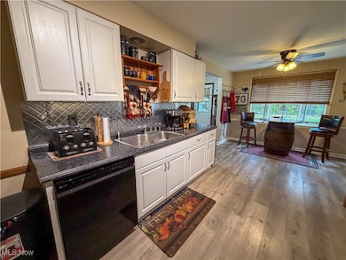 7974 Thompson Sharpsville Rd, Masury, OH 44438 - photo 5