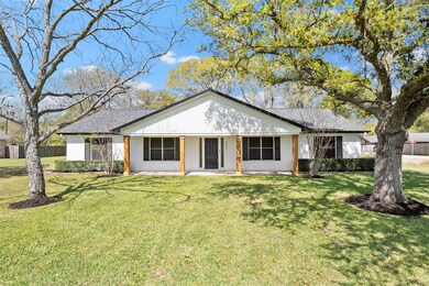 9237 Gene St, Needville, TX 77461 - photo 2