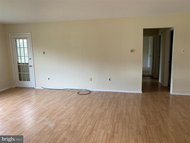 649 Yorkshire Ct, Sewell, NJ 08080 - photo 4